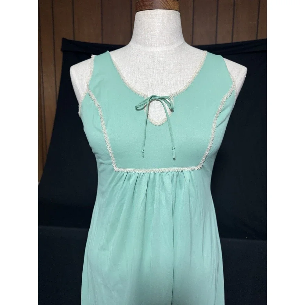 VTG 70s Dutchess 'Individually Yours' US Made Teal Nightgown Coquette Lace M